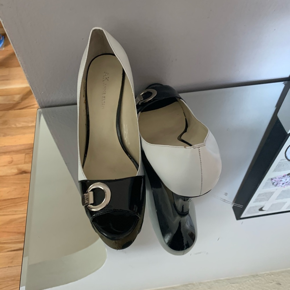 Black and White Anne Klein Peep Toe heels